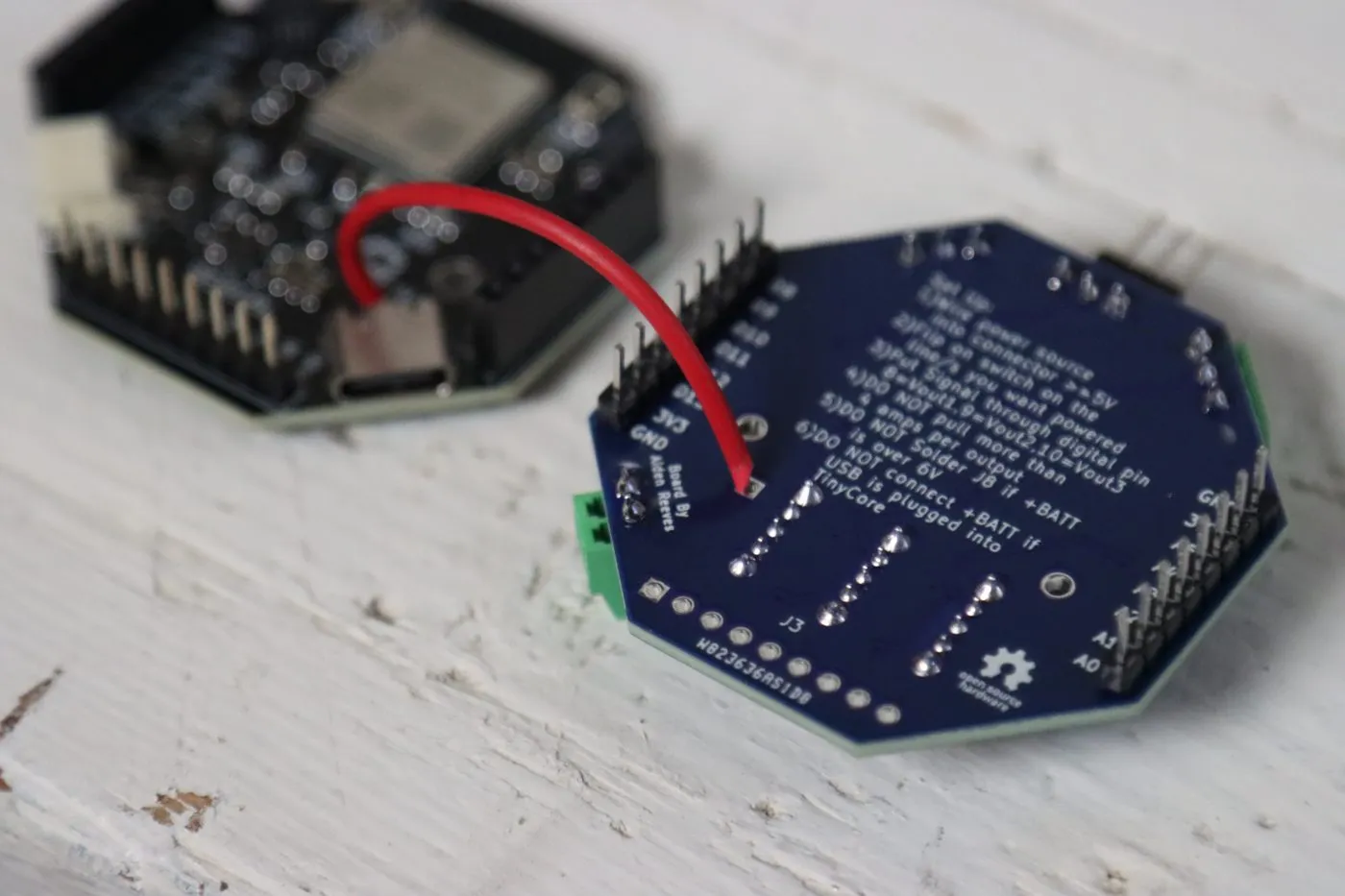 Wire running from the tinyCore to the J8 pad on the tinyGlow